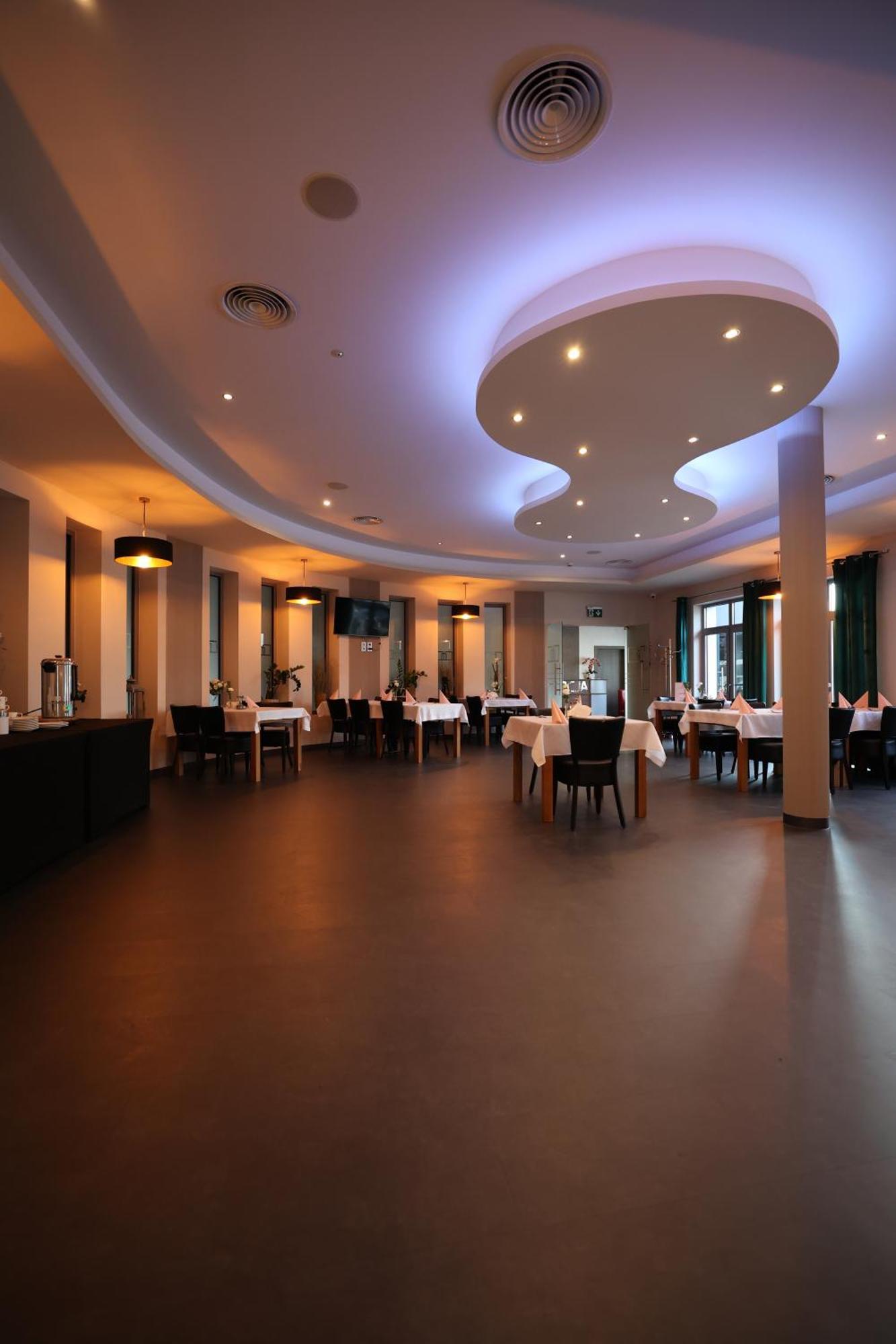 Nova Stodola Hotel Klomnice Exterior photo